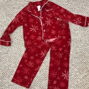 Carters velour snowflake PJs size 6